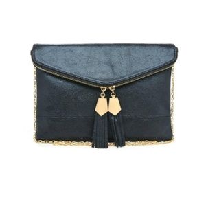 Urban Expressions Crossbody/Clutch